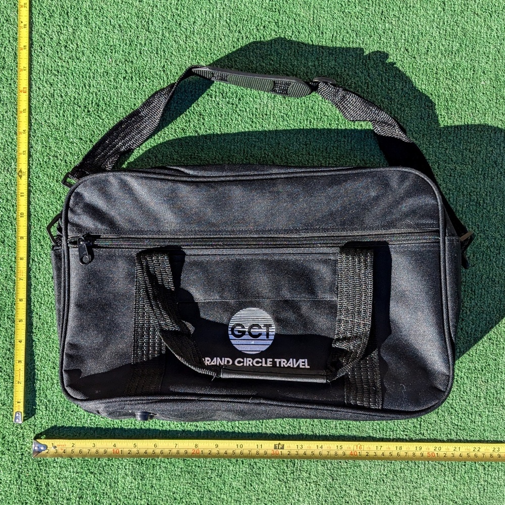 Lightweight 17" Carry-On Collapsible Shoulder Strap Messenger/Laptop/iPad New - Picture 3 of 3